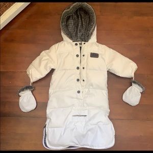 Ugg bunting 0-6 month bought but my son will not wear torono